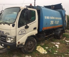 xe-cho-rac-hino-06-khoi-cu-doi-2015